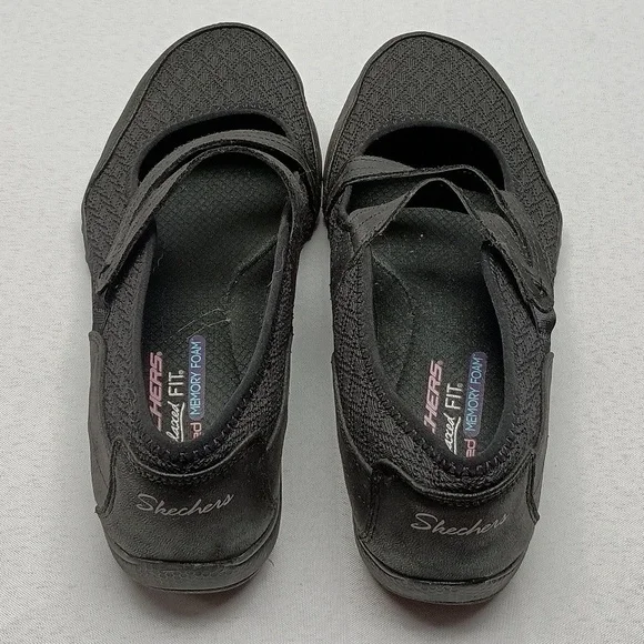 Skechers Breathe Easy In Good Spirits Relaxed Fit Mary Janes - Picture 3 of 4